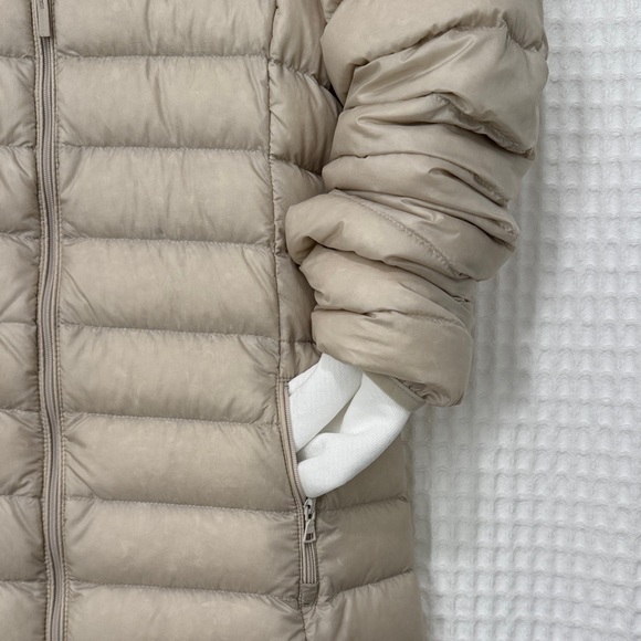 Aritzia | Tna Botanie Long Puffer Jacket
Size: XS Condition: excellent - Picture 2 of 9